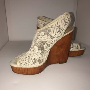 Lucky Brand Lace Wooden Wedges SIZE 7